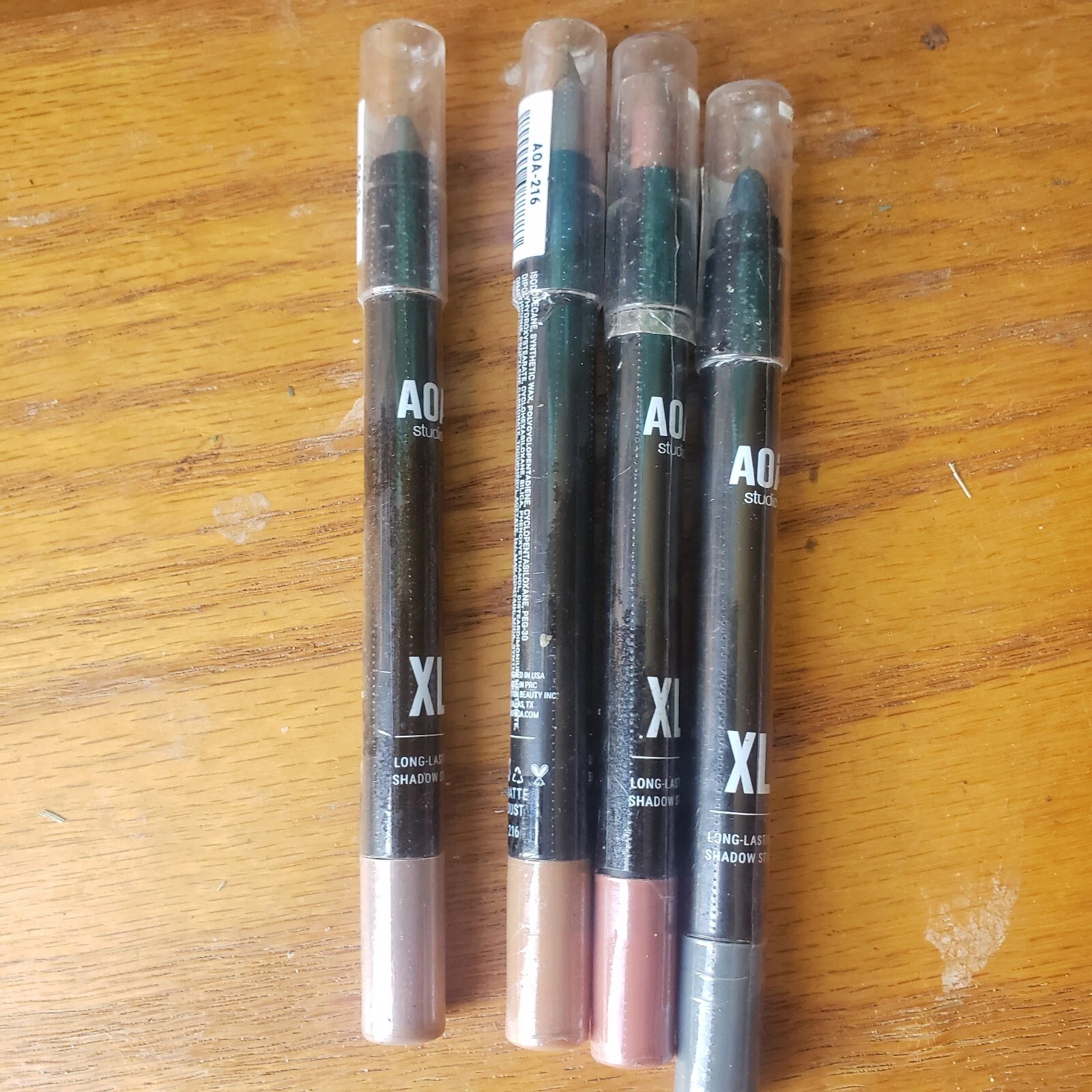AOA Studio XL Long Lasting Shadow Stick